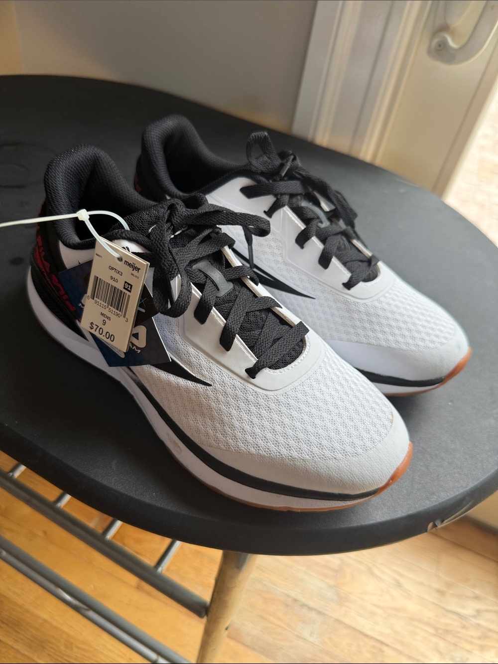 FILA memory foam Athletic Sneakers shoes size 9 men’s